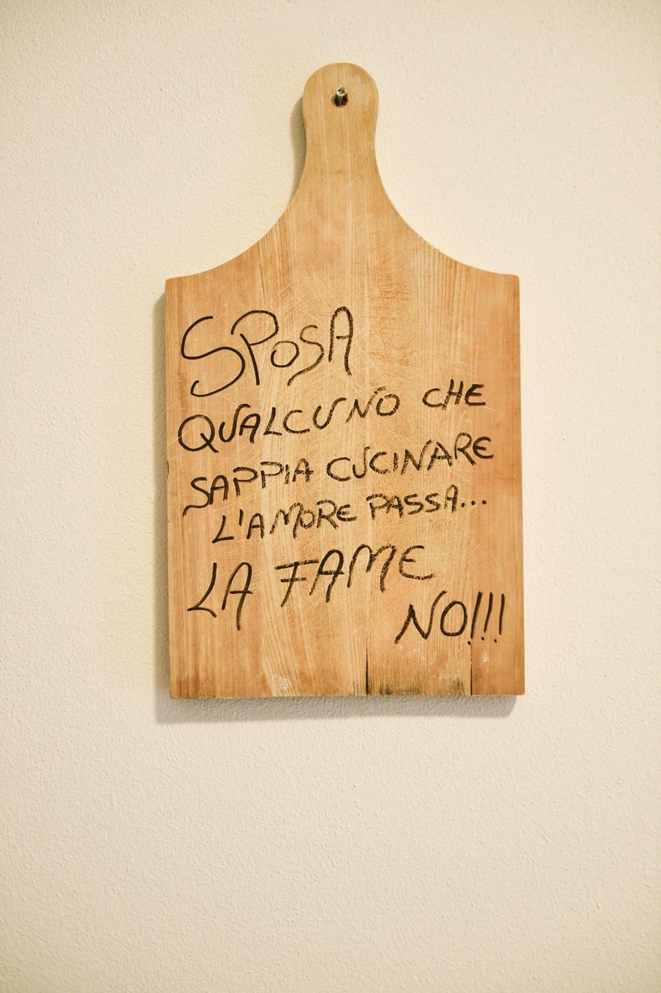 A Casa Di Sole Brovello Apartman Kültér fotó